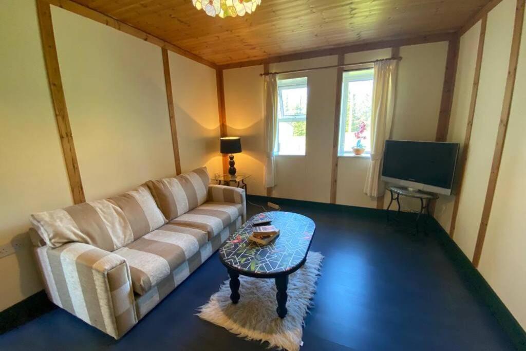 The Cosy Cabin Swinford Eksteriør bilde